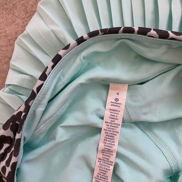 Lululemon varsity tennis skirt - Picture 5 of 6